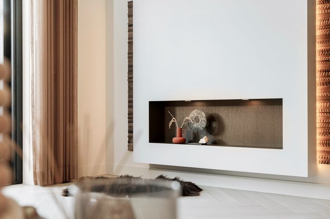 TV-wand met mogelijkheden tot het inbouwen van een haard.