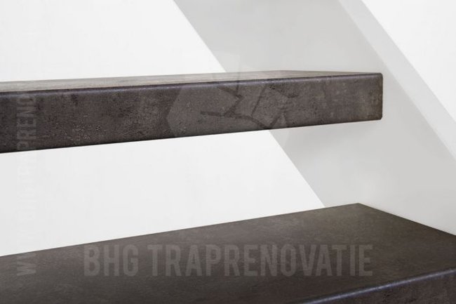 Open trap - Rondom bekleden - 12mm HPL / CPL / Laminaat