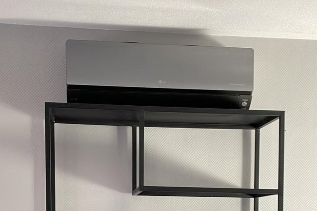 LG Black Mirror UV nano