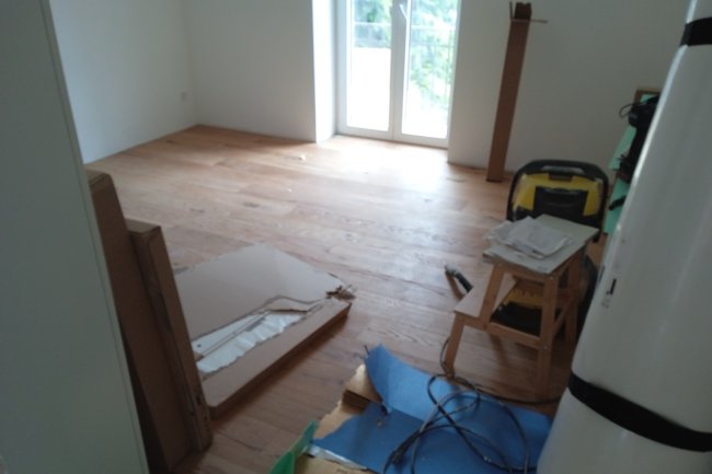 Elternschlafzimmer nach Malerei und Parkettarbeiten