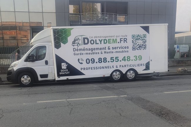 DOLYDEM DEMENAGEMENT
LE DEMENAGEMENT QUI ROULE.