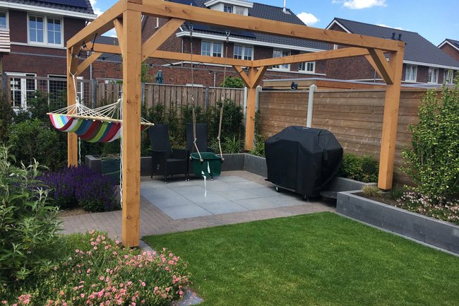 Plaatsen van pergola