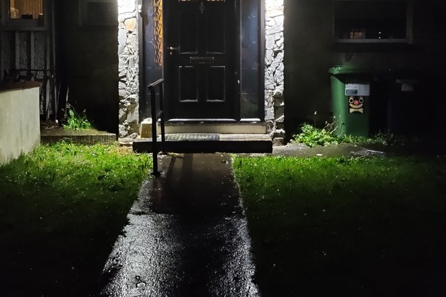 Frontdoor up n downlighters from €75 if already wired