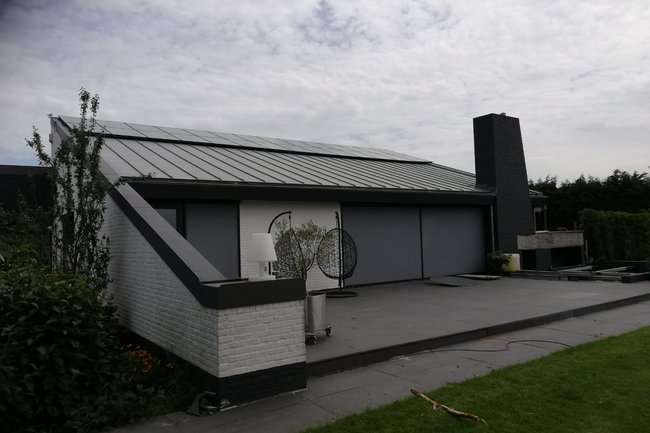 28 Dmegc panelen met SolarEdge omvormer. Haastrecht.