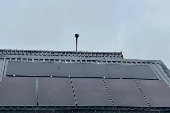Plaatsen 8 Zonnepanelen te Hommerts
