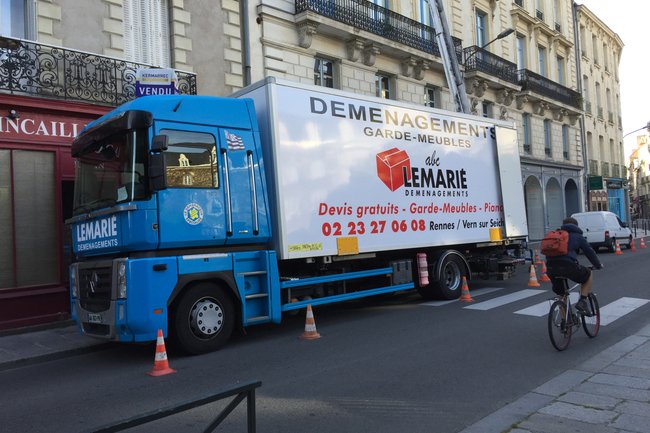 Déménagement sur RENNES avec utilisation de MONTE-MEUBLES