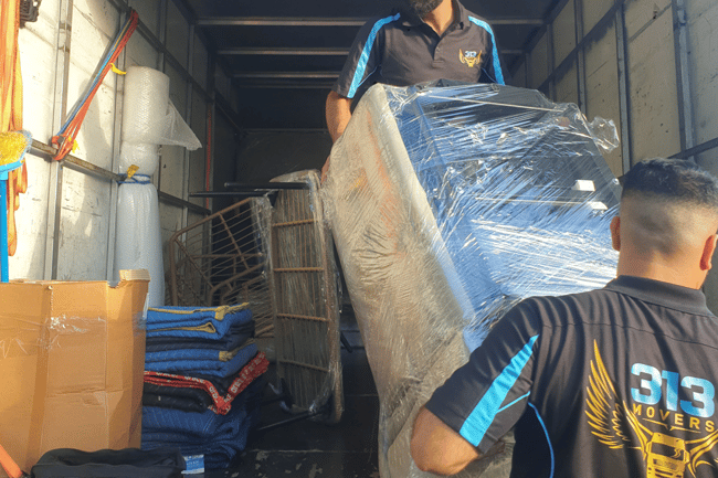 313 Movers-5
