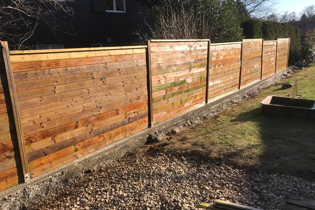 Palissade en bois recyclé ( Le Vaud, VD )
