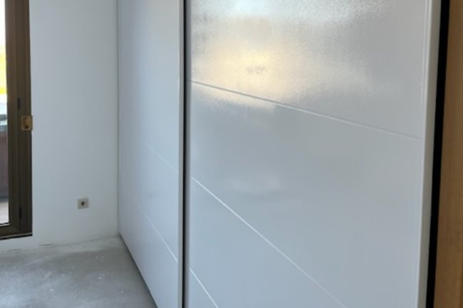 LACADO DE PUERTAS DE ARMARIOS