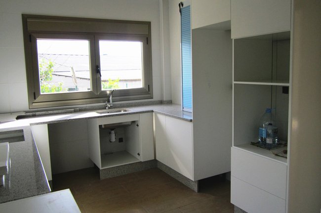 Reforma y Pintura de Cocina en Cambre
