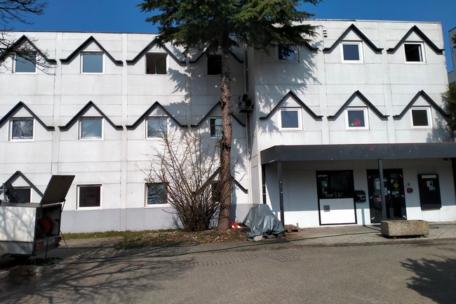 Schoonmaak/oplevering oude formule 1 hotel in Groningen.