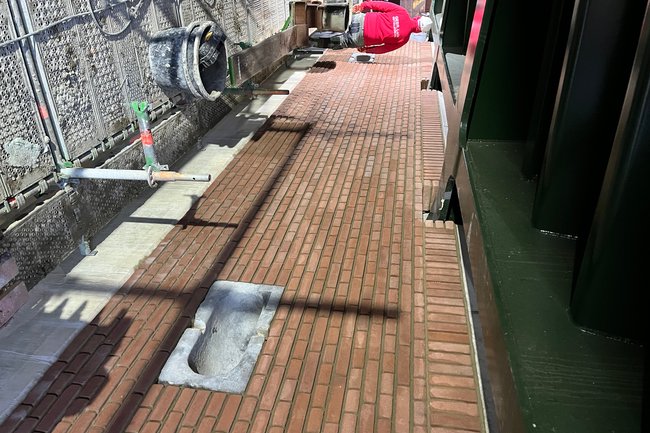 Een brug restauratie klus in Amsterdam