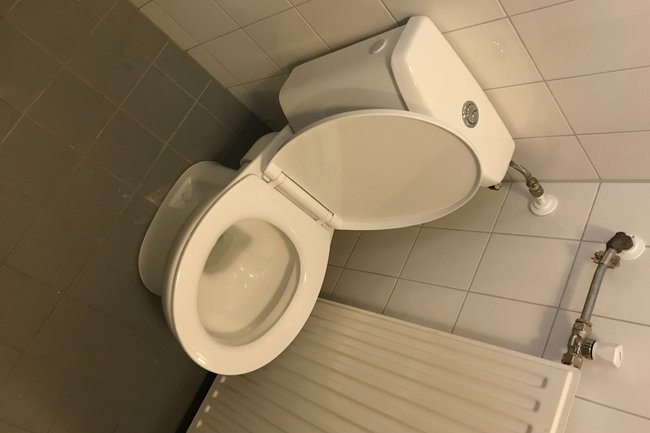 Complete toilet geplaatst