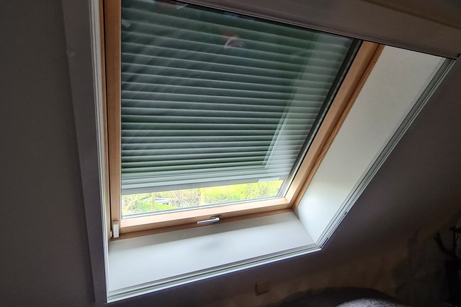 Velux dakvenster & dakvenster rolluik & muggenhor