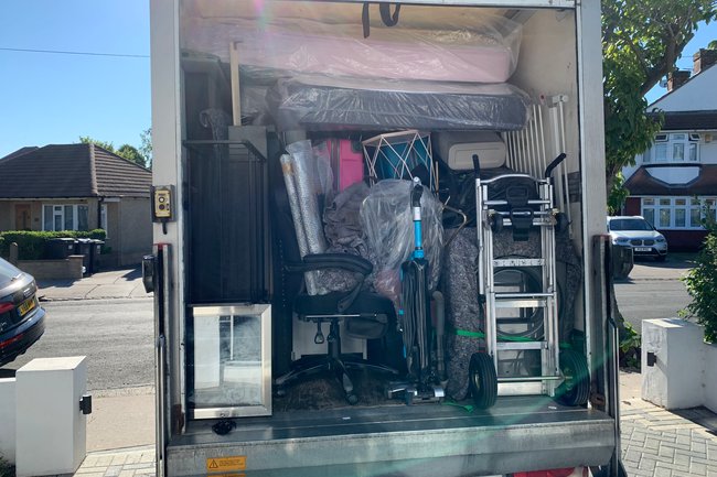 One of our Luton Vans loaded and ready to go early morning!