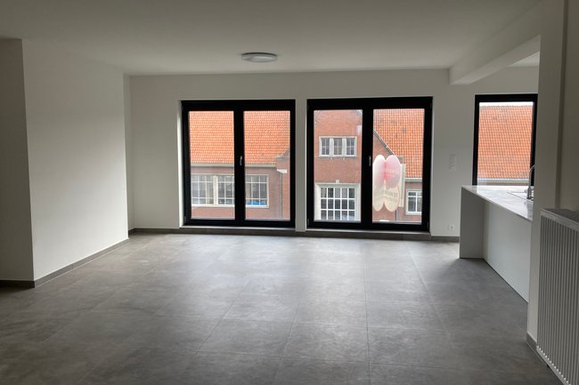 Nieuwbouwappartement afgewerkt voor verhuur.
