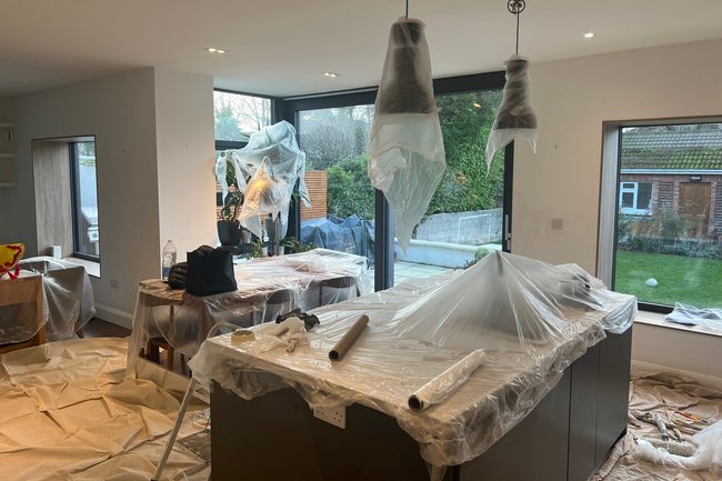 Everything covers up with sheets for 0 splashes