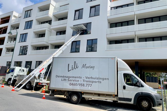 Lili Moving - Verhuizingen & Lift Service-2