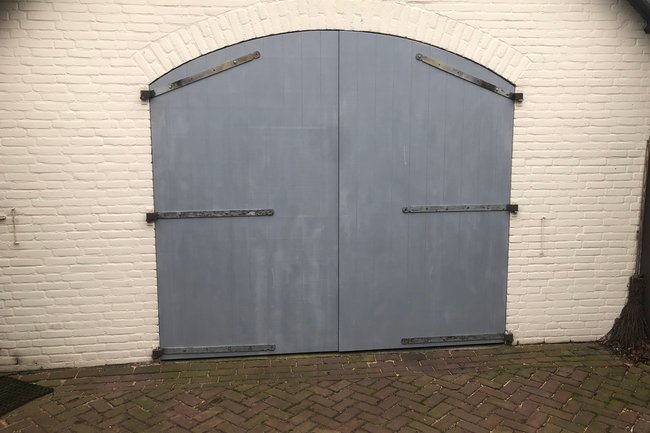 Nieuwe poort deuren,  B&B  Rammesdoenk te Raamsdonk