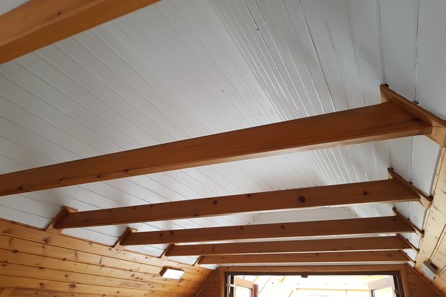 Ceiling now reflects light