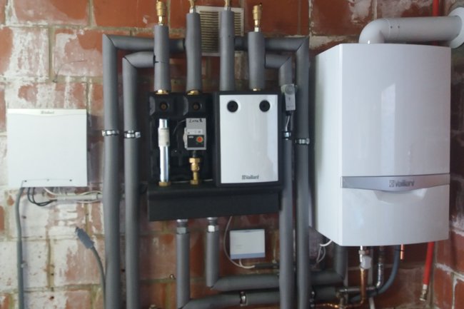 Chaudière pour chauffage au sol + radiateurs