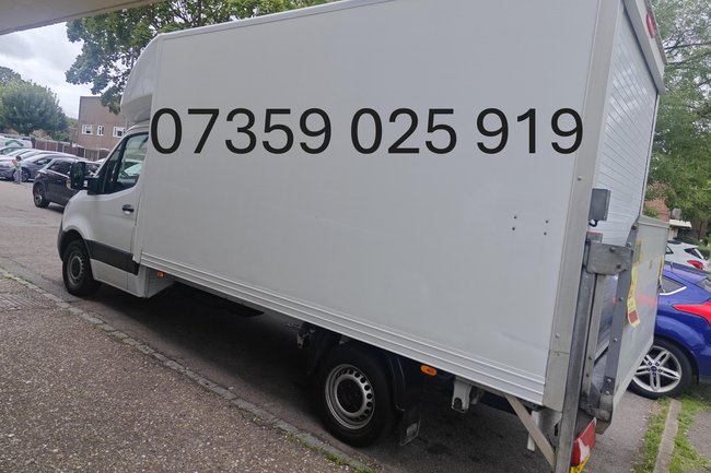 MANWITHABIGVAN.CO.UK-2