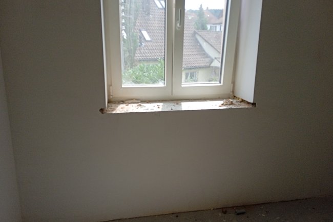 Laibungenschnitte bevor Fensterbank Montage