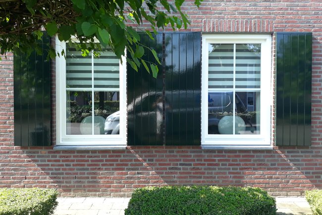 Mooie combi in hoogglans lak.