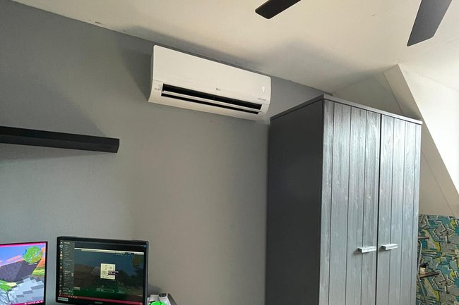 Standaard LG 2.5KW Airco.
meerdere opties o.a verwarmen.