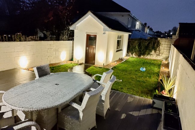 10 garden up lights €700 brushed chrome
2.7 watt bulb