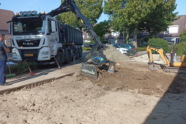 2 voortuinen in Duiven compleet opnieuw ingericht