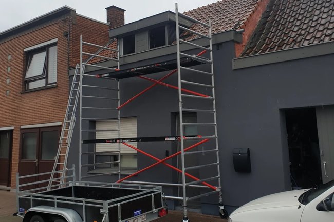 dakwerken, vernieuwen van ramen en dakpannen