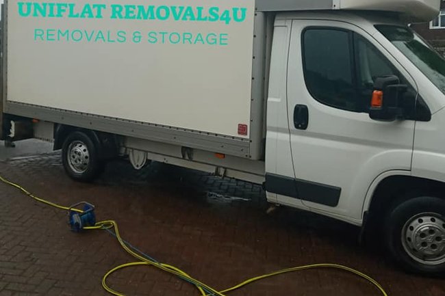 REMOVALS4U-1