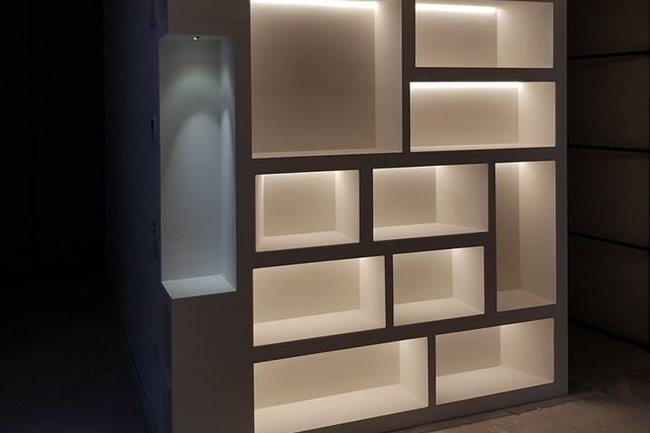 Parete attrezzata fasci luce led