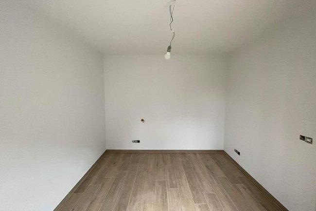Nieuwbouwwoning, Peer - Schilderen muren & plafonds