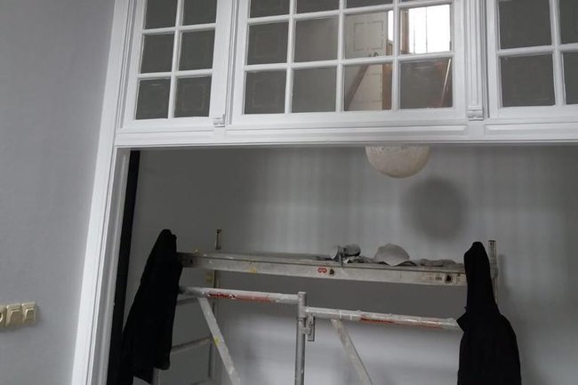 Schilderwerkzaamheden zowel binnen als buiten de woning