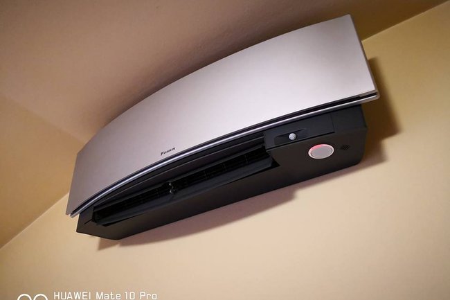 Daikin Emura