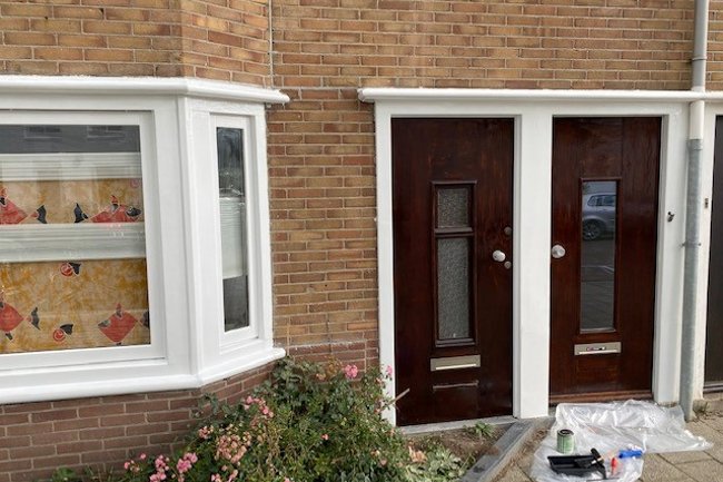 Jaren 30 woning weer strak in in de verf gezet.