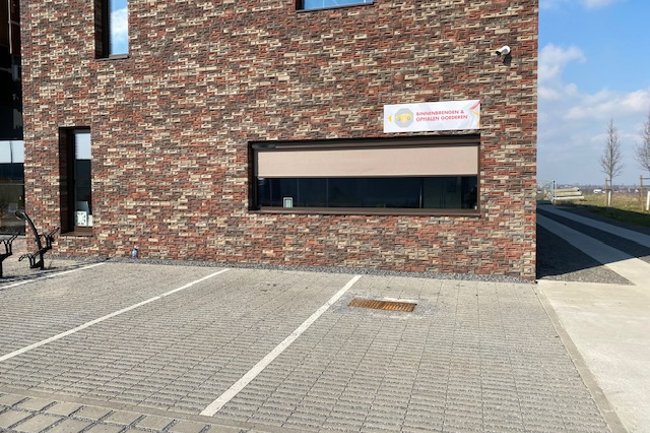 Riemst: Windvast SOLAR screens met SOMFY motoren