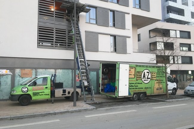 Monte meubles et 30m3 en action!