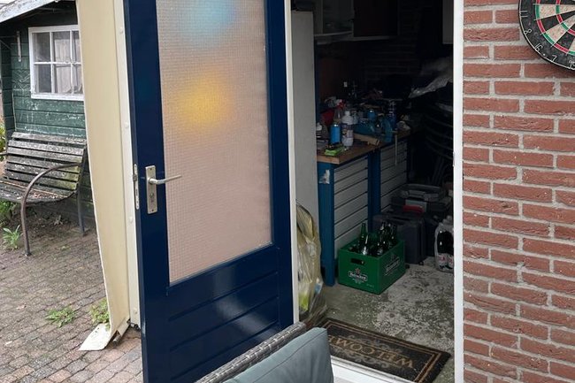 Garagedeur opnieuw in de lak gezet