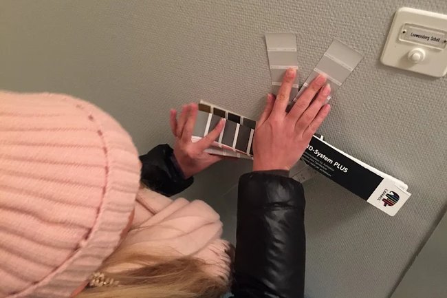 Wählen Sie Ihren Farbton für Ihr neues Malerprojekt aus.