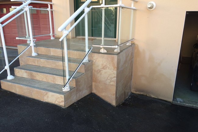 Pose de carrelage ( France )