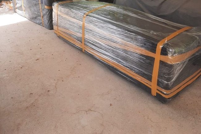 Packing of Sofa set, with blanket
