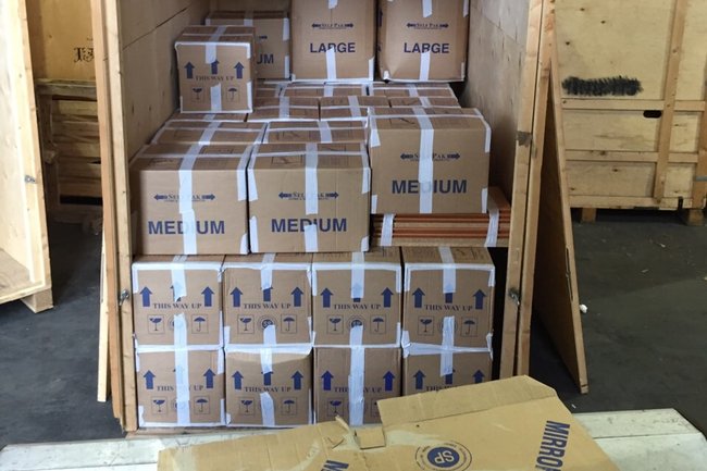Storage containers