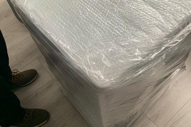 Folierung von Umzugsgütern