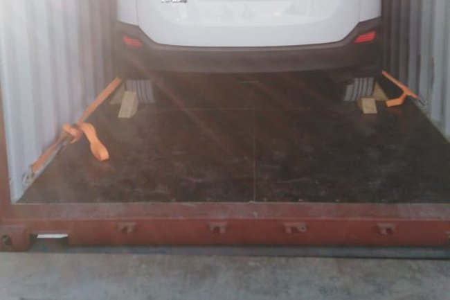 car Lashing and international shipping
