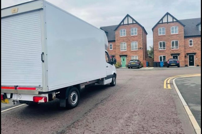 Luton Van with Tail Lift