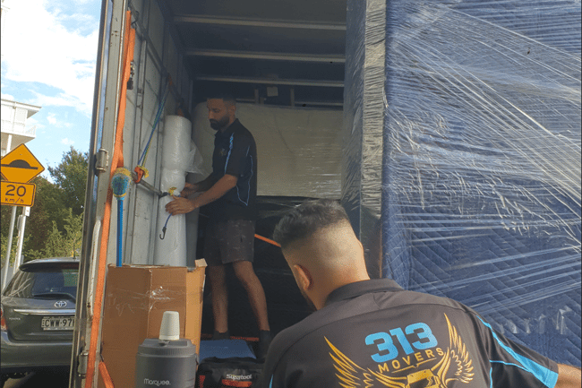 313 Movers-6