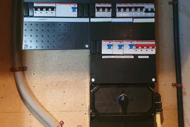 Holland Electric-1